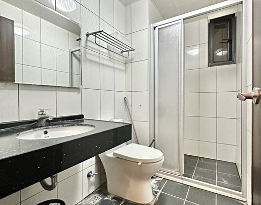 驚爆💥採光三房💥低租金💥本人比照片美🉑戶籍🉑租補 - Image 12