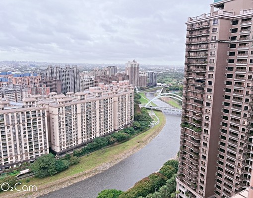 交流道旁25樓景觀獨立套房 - Image 2