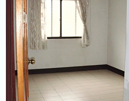 捷運站忠義站正對面(公寓2樓:三房二廳二衛二陽台) - Image 5