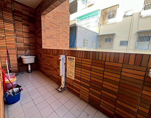 水湳商圈/近衛道中學.市場/14期旁辦公空間 - Image 4