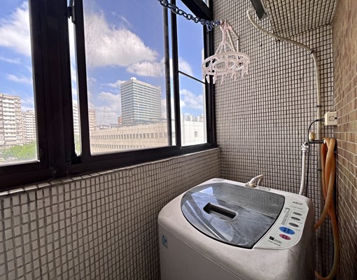 ~~與南紡購物中心平實公園為鄰健身套房(可租補)~~ - Image 4