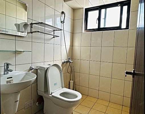 【仲介勿擾】縣府特區,挑高夾層,四房三衛,優質住宅 - Image 5