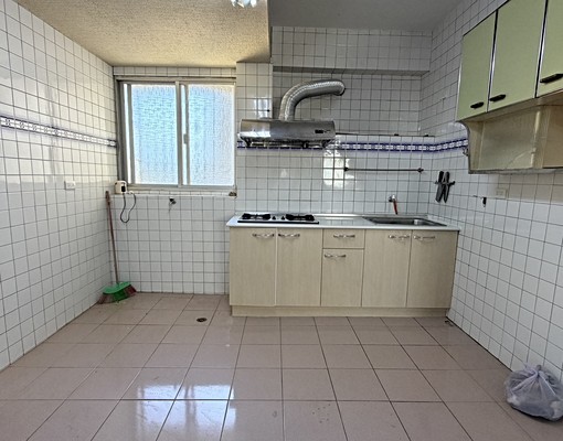 中國醫/台中一中~採光大3房~室內33坪 - Image 9