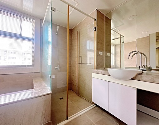 桃園藝文|歐風簡約大套房全套傢俱|含車位含管理費 - Image 11