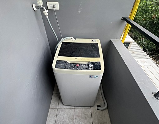 近A21觀光夜市大陽台精美套房~~!!! - Image 7