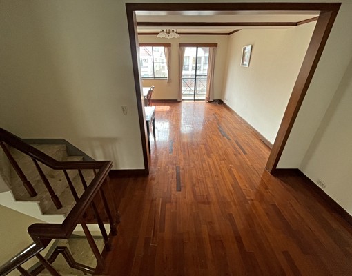 西屯福祥街稀有大棟距別墅|前後庭院|可停雙車 - Image 11