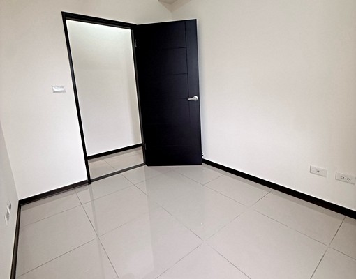 尊信社宅|興仁夜市旁|城中大璽大三房|免仲可租補景觀精品宅3 - Image 10