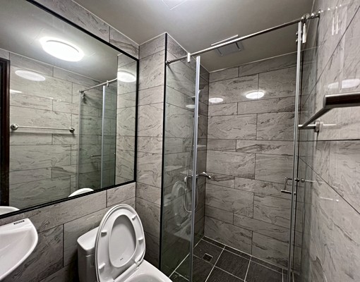 SINDY【A7體大捷運站旁】全新溫馨3房平車 - Image 1