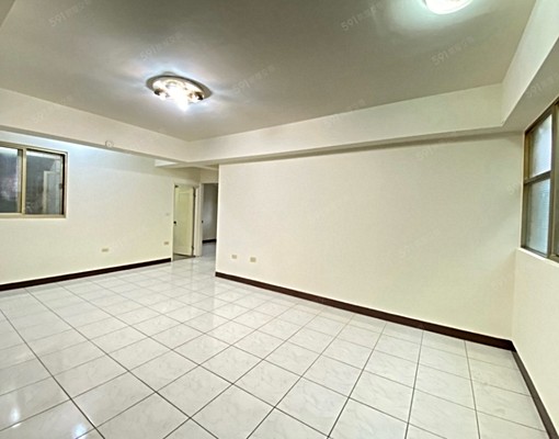 板橋捷運❤️對外窗、採光❤️租補、含管費、電梯❤️國光國小 - Image 1