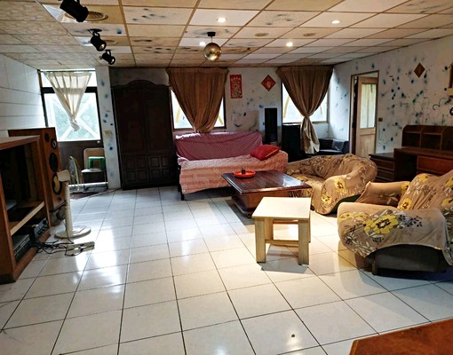 加州陽光透天/邊間採光3房+車位/全套傢俱電 - Image 1