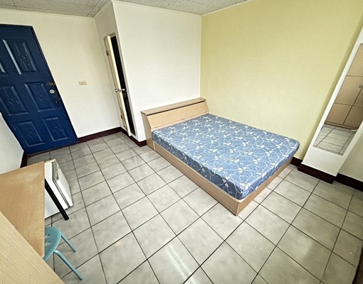 台中核心生活圈✨大間.大面採光✨子母車.爬樓梯 - Image 2