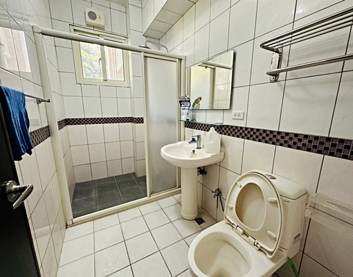 🌸小花租賃🌸3間大套房|免費超大停車場|到美光8分鐘 - Image 12