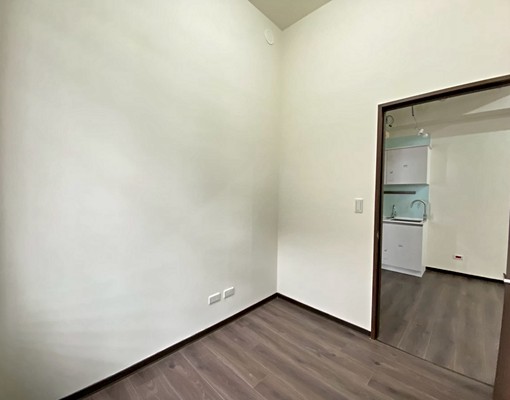 宏盛心中央5樓全配家具電＋全新裝潢可租補設籍-大家房屋小嫣 - Image 7