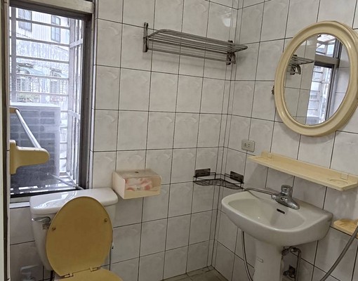 金龍國小旁，學區環境安靜，交通便利 - Image 9