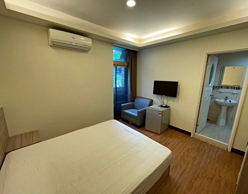 可租補/近朝馬/市政府/獨立套房衛浴 - Image 2