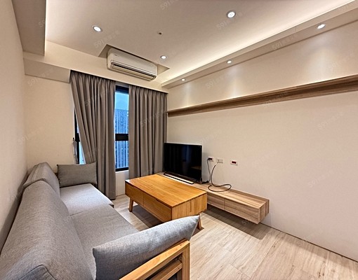 木地板，質感裝潢採光佳，全配家具家電含車管 - Image 2