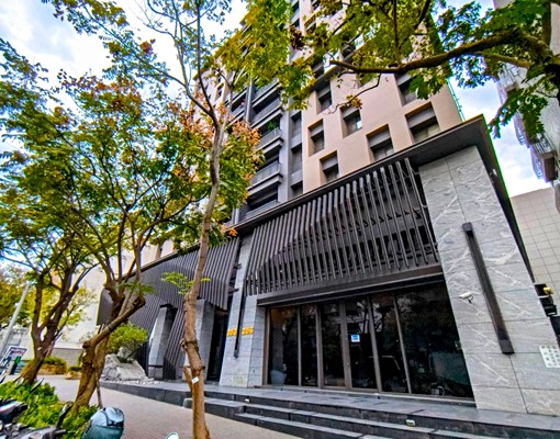 JF13輕屋齡|大三房附大露台|可租補禁寵含管 - Image 1