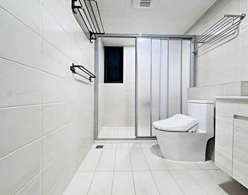 新裝潢高樓兩房#家具全配#可租補戶籍#趕快詢問 - Image 7