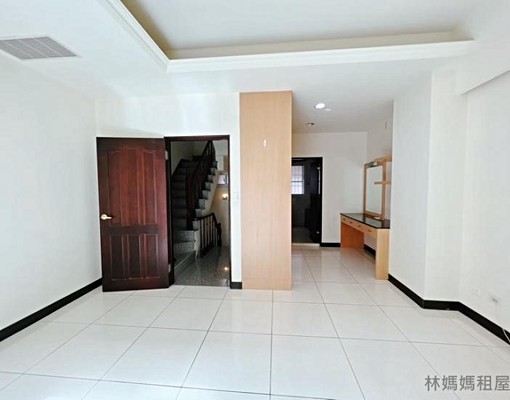 👍👍👍誠信小施🏠新光三越小北門社區型透天墅 - Image 2