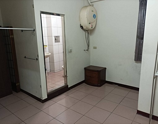 透天三房三衛一大客廳可容兩車 - Image 7