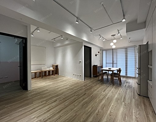 歡迎貓咪。低樓層,對面蝦皮。2+1房大空間含車管採光佳 - Image 2