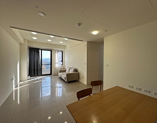 可租補、報稅!近林口A7、華亞園區,麗寶快樂家~大四房車! - Image 2