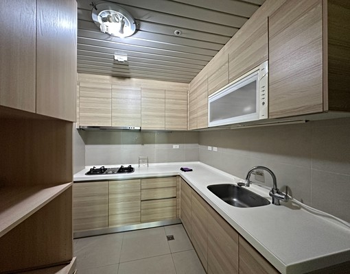 可租補、報稅!近林口A7、華亞園區,麗寶快樂家~大四房車! - Image 6