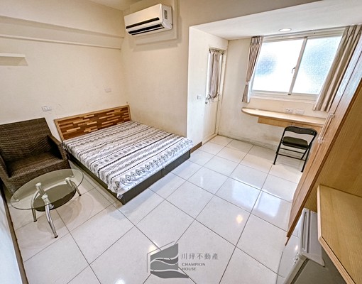 小資族首選大空間🏠衛浴開窗陽台獨洗採光☀️四維捷運站地段好 - Image 1