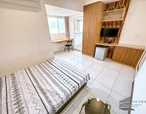 小資族首選大空間🏠衛浴開窗陽台獨洗採光☀️四維捷運站地段好 - Image 3