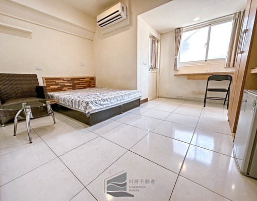 小資族首選大空間🏠衛浴開窗陽台獨洗採光☀️四維捷運站地段好 - Image 2