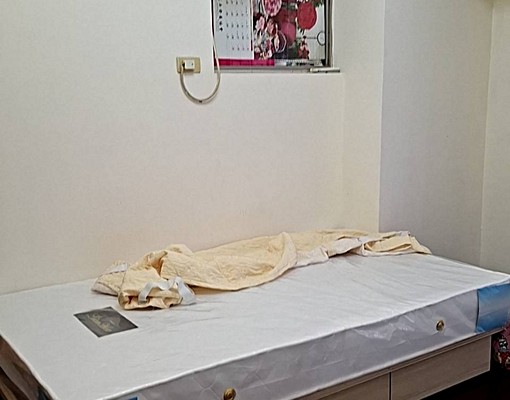 安靜社區-電梯雅房。採光佳!! - Image 3