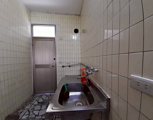 自信街低樓層2房 - Image 8