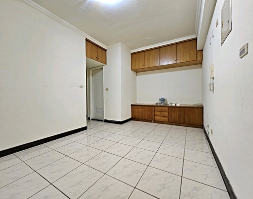 近五堵/汐止車站~安敦小巧2房 - Image 1