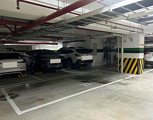 近裕隆城家樂福!中興路社區平面坡道大車位(有警衛室管理) - Image 4