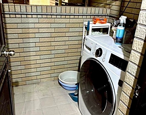 歡迎毛孩,可入籍。稀有4房大空間採光超棒,陽台視野心曠神怡 - Image 6