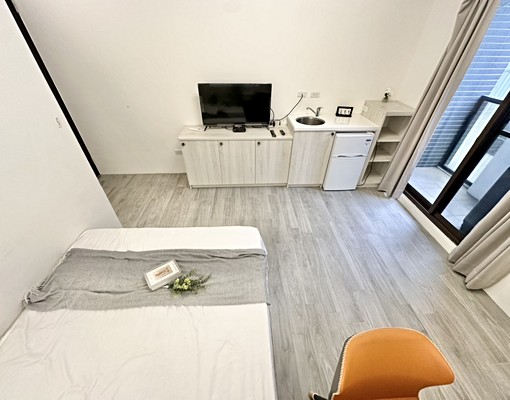 近太原火車站★陽台獨洗曬★衛浴開窗★流理台 - Image 8