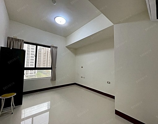 近青埔國中。稀有大坪數4房,格局方正通風明亮,含車管 - Image 4