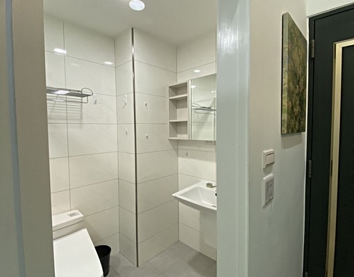 社區大樓獨立套房/走路約六分鐘到捷運站/附近生活機能完善 - Image 9