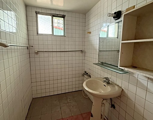 英明路│大坪數可拜拜可寵物│現況出租│可租補入戶籍 - Image 9