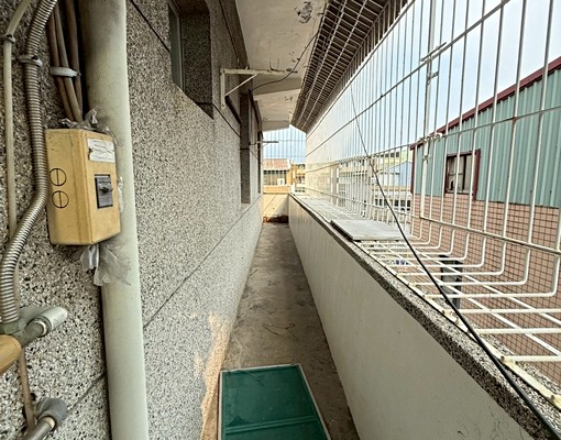 英明路│大坪數可拜拜可寵物│現況出租│可租補入戶籍 - Image 10