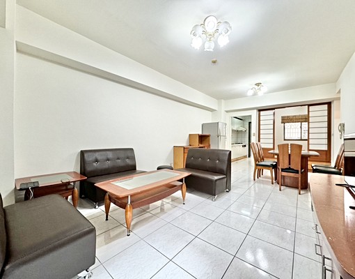 西區2+1兩衛平車✅租補✨家具電全配✨採光明亮✨公益精誠勤美 - Image 1