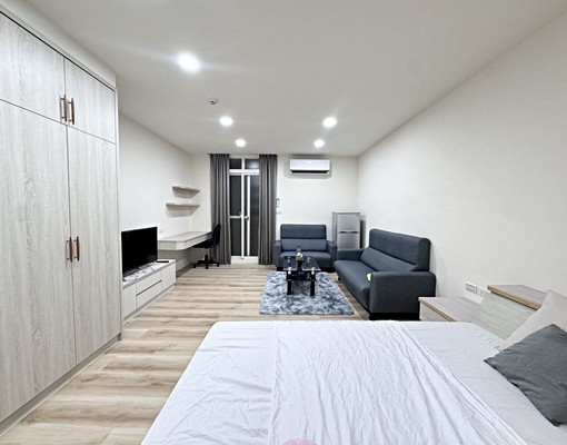 整棟近全新多間可選✨可租補✨陽台獨洗✨大空間 - Image 1