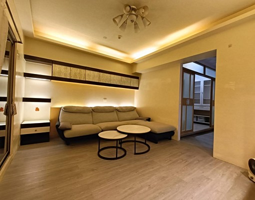 稀有鹽行校區交通便利 - Image 1