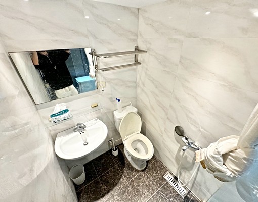 免管理費🌟陽台獨洗🌟小資首選🌟便宜大間🌟沙發 - Image 7