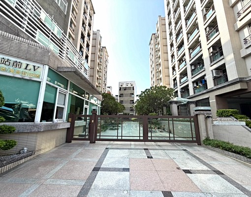 ⭐可租補⭐新光三越中山店前|精美裝潢|1+1房⭐家俱家電全 - Image 10