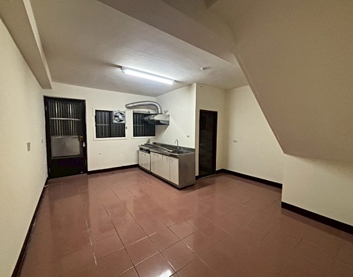 楊梅火車站大套房*可租補/單獨門進出 - Image 1