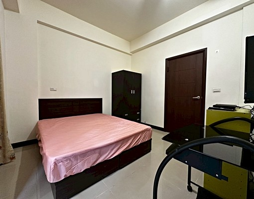 租屋找77✿上南崁稀有別墅有電梯,採光佳,獨立陽台! - Image 2