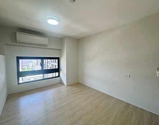 新莊捷運高樓景觀兩房附車位 - Image 6