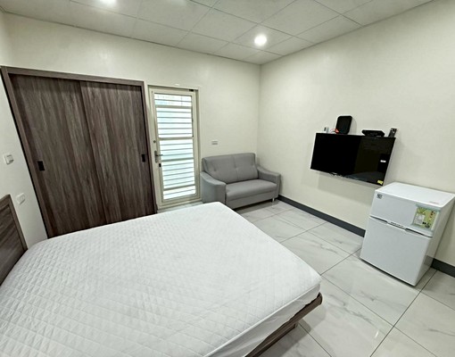 小薇租屋🍭可租補🍭拎包入住🍭含水網路第四台🍭陽台套房 - Image 2