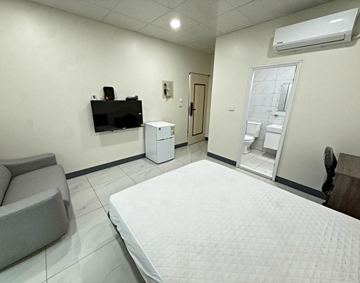 小薇租屋🍭可租補🍭拎包入住🍭含水網路第四台🍭陽台套房 - Image 3